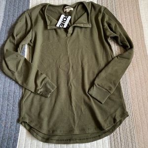 ROWE Apparel - We Are Rowe Waffle Henley Moss size S